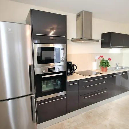 6 Bedroom Gorgeous In Feriehus *